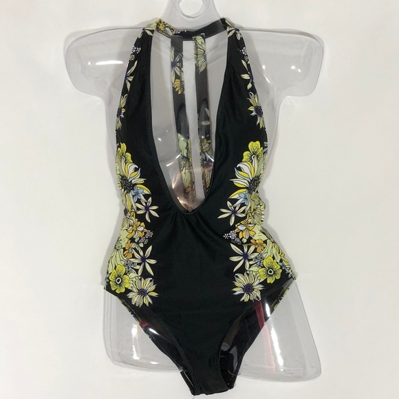 Other - deep plunge neckline w/ high cut legs 1pc size M